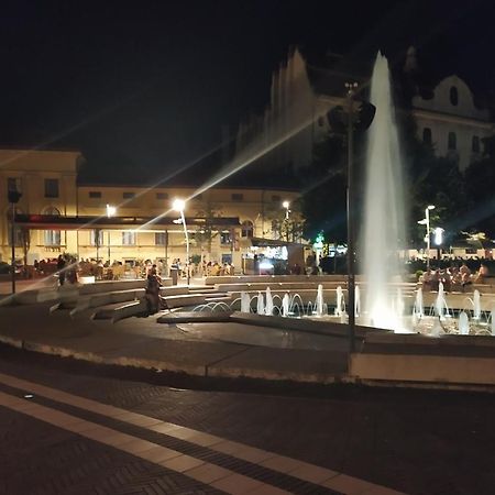 Gutenberg Utca Apartman Szeged Eksteriør bilde